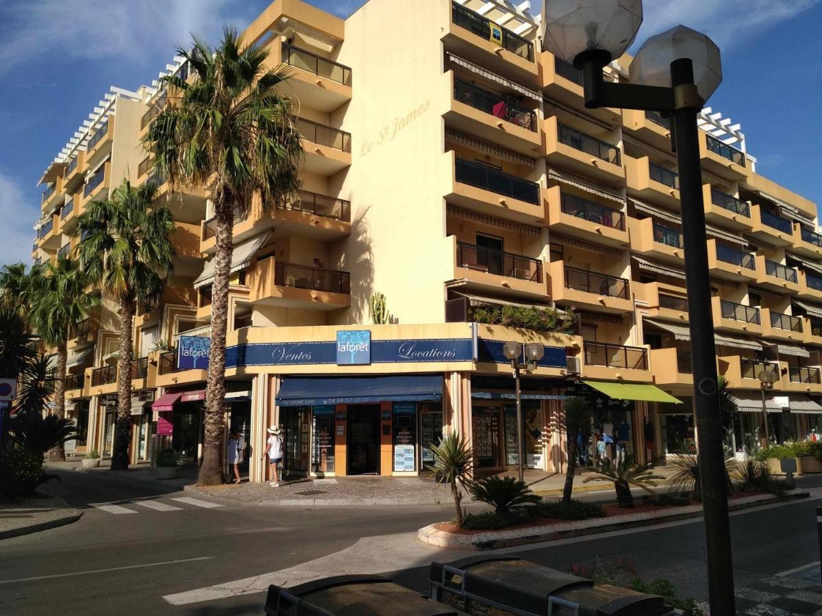 Résidence Le St James Le Lavandou Exterior foto